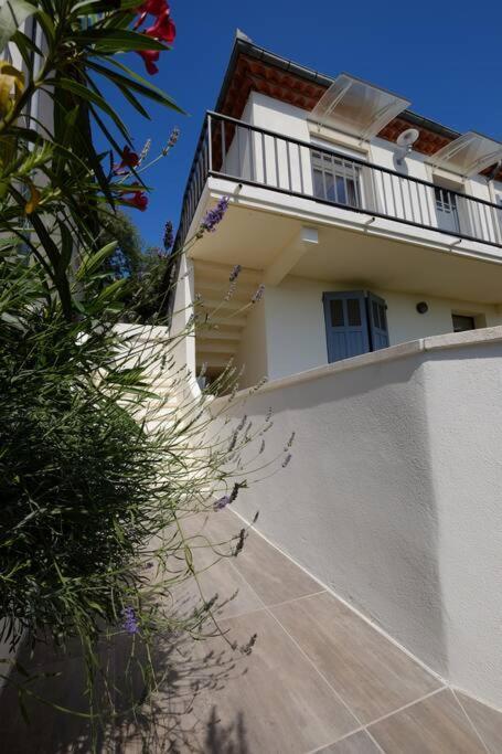 Avignon Lovely Flat Villeneuve-les-Avignon Exterior photo